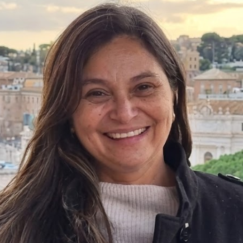 Profa. Dra. Cristiana Costa Lima