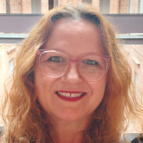 Profa. Dra. Luciana Maria Cavalcante Melo